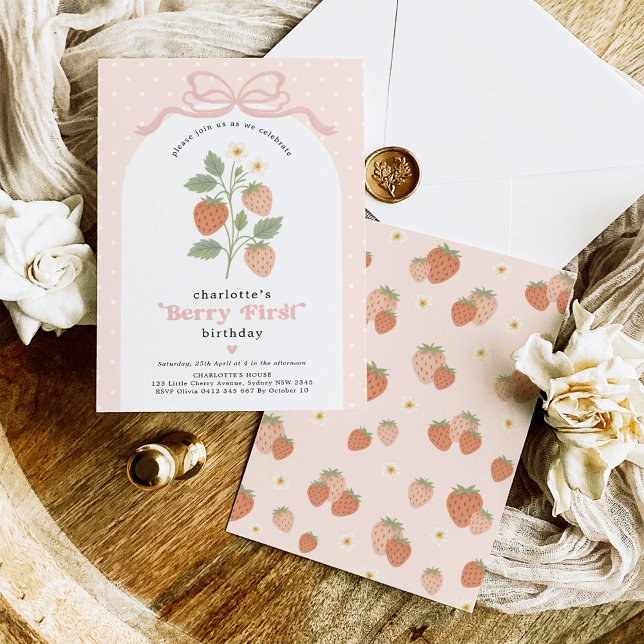 Convite Pastel Blush Berry First Strawberry Birthday (Criador carregado)
