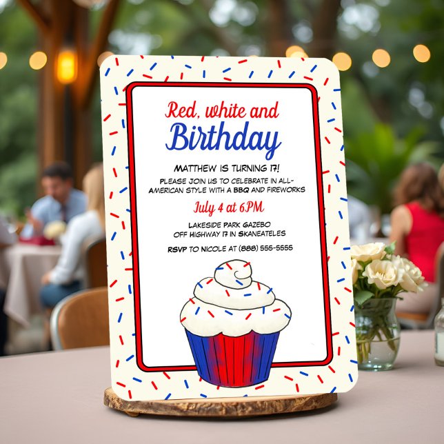Convite Patriótico 4 de julho Diversão do Cupcake Vanilla  (4th of July birthday invitation w/ a cupcake topped with vanilla frosting and red & blue sprinkles)