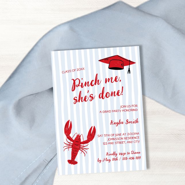 Convite Pega-me, ela já fez o Formando de lagosta. (Pinch Me She's Done Crawfish Boil Grad Party Invitation)