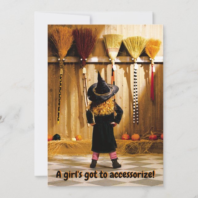 Convite Pequena Bruxa Escolhendo uma Vassoura (Frente)