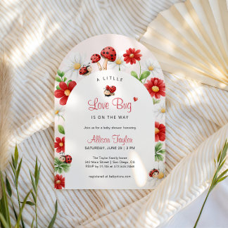 Convite Pequeno Arco Floral de Baby Shower da Ladybug Amor