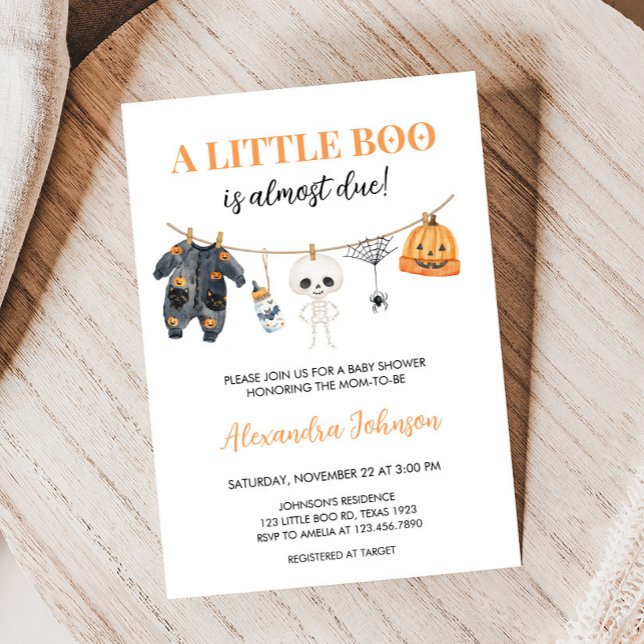 Convite Pequeno Chá de fraldas de Linha de Vestuário do Bo (Little Boo Halloween Clothesline Baby Shower Invitation)