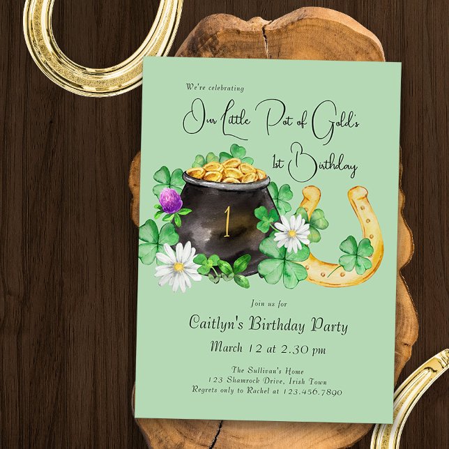 Convite Pequeno Pote da Festa de aniversário de Shamrock i (Irish Theme 1st Birthday Invitation - editable for any age - with pot of gold and lucky horseshoe)