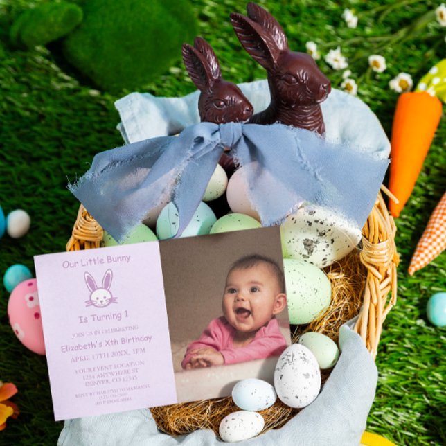 Convite Pequeno primeiro aniversario Bunny (Criador carregado)