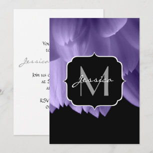 Convite Pétalas de flores ultravioletas Monograma preto