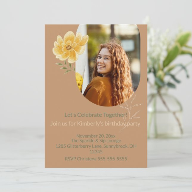 Convite Petals & Joy Photo Birthday Party Invitation (Em pé/Frente)