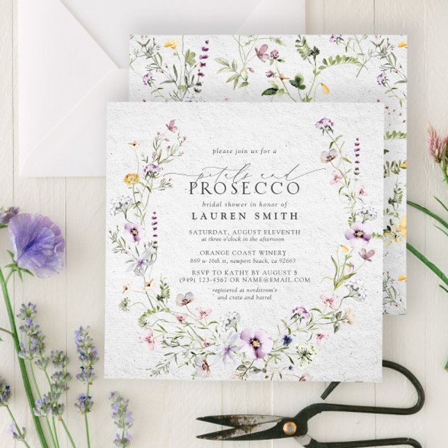 Convite Petals Prosecco Lavanda Chá de panela de flor selv (Create the perfect wildflower petals and prosecco bridal shower with this easy to personalize invite)