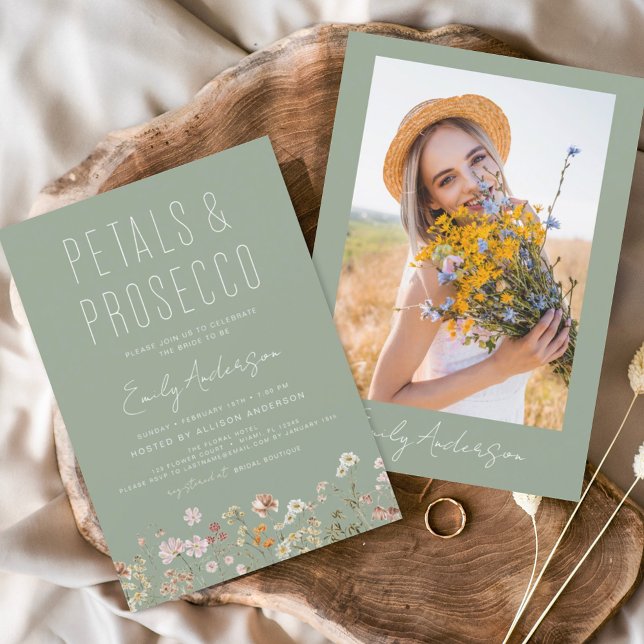 Convite Petals & Prosecco Sage Green Wildflower Photo (Criador carregado)