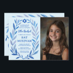 Convite PHOTO QR Bat Mitzvah, PERSONALIZADO A Cores Aquáti<br><div class="desc">Cartão perfeito para anunciar um morcego mitzvah, bar mitzvah ou outra celebração judaica! A mão desenhou uma delicada arte de trama de folha para você! TOTALMENTE PERSONALIZÁVEL! Clique em "Personalizar" acima para editar o texto, adicionar sua foto e adicionar seu link ao código QR. Clique em "editar usando a ferramenta...</div>
