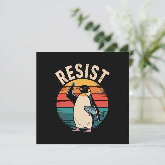 Convite Pinguim Engraçado Resiste Protesto Contra Tarifas (Em pé/Frente)
