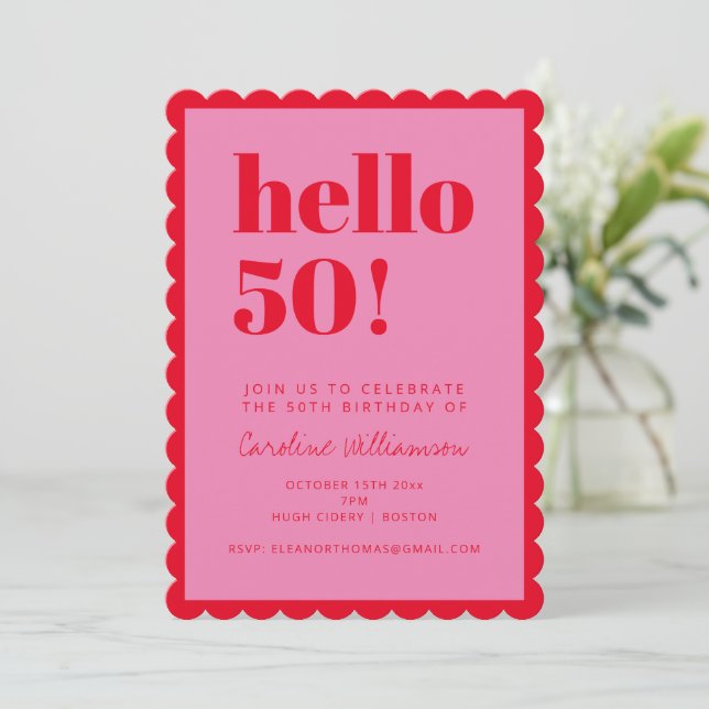 Convite Pink and Red Modern 50th Scalloped Birthday Party (Em pé/Frente)