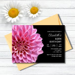 Convite Pink Dahlia Floral Fall Black 60th Birthday<br><div class="desc">Honra uma mulher especial com este Convite de aniversário elegante e feminino. Esta design apresenta uma flor de dália rosa. Simples e moderno. Cada texto é personalizável para suas necessidades.</div>
