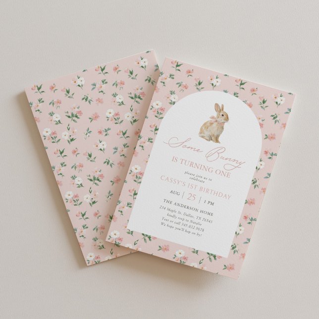 Convite Pink Floral Bunny 1st Birthday (Criador carregado)