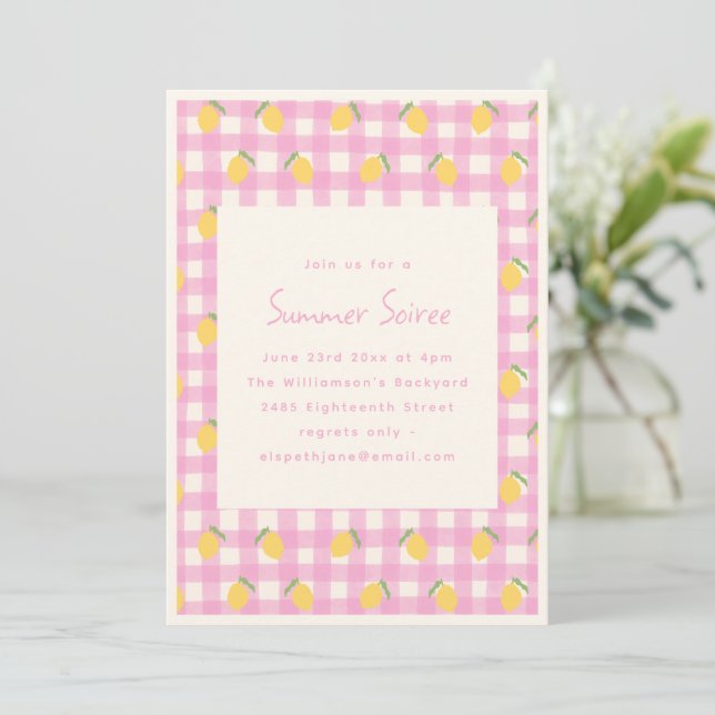 Convite Pink Gingham Lemon Fruit Summer Soiree Party  (Em pé/Frente)