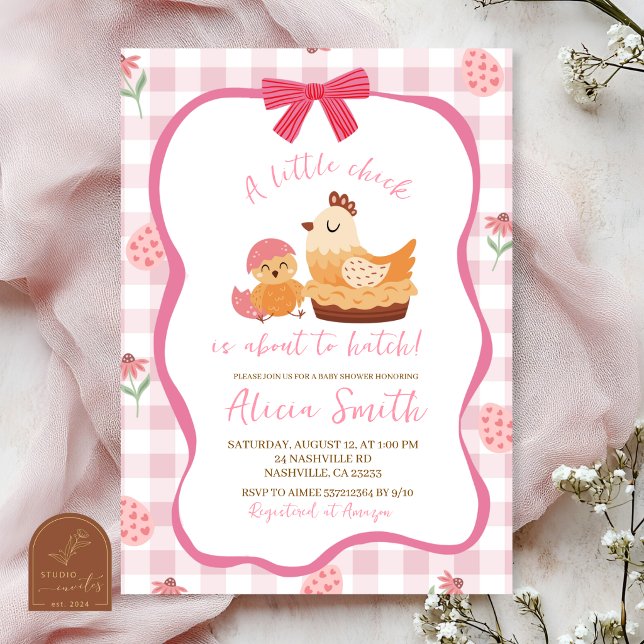 Convite Pink Gingham Plaid Chick Baby Shower Invitation (Criador carregado)