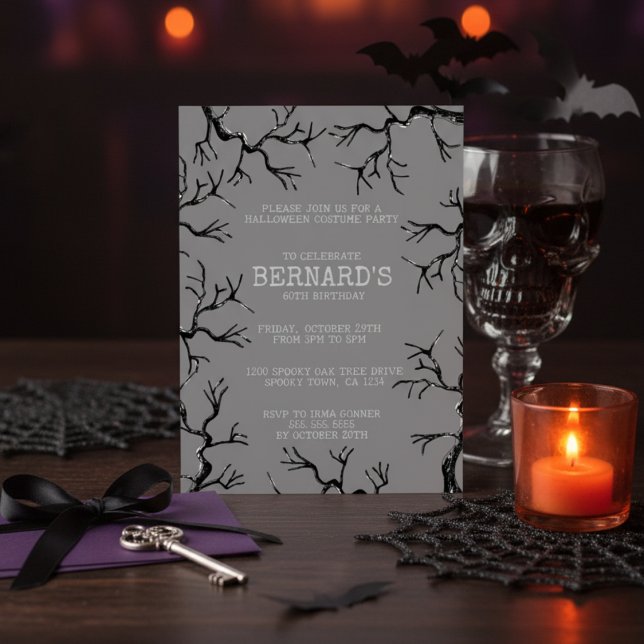 Convite Poderoso como o Aniversário do Oak Spooky Adulto (Spooky Vintage Oak Trees Halloween Birthday Invitation. Scary Oaks Illustration in Black Ink for Him)
