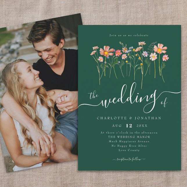 Convite Prado de Flores Silvestres Elegante Rótulo Fotográ (Wildflower meadow fall florals photo dark green wedding invitation Whimsical boho script watercolor)