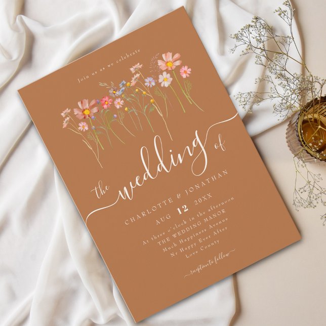 Convite Prado de Flores Silvestres Moderno Açúcar Mascavo (Wildflower meadow boho floral brown sugar Wedding invitation Elegant modern script watercolor fall)