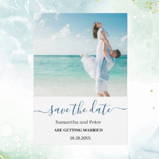 Convite Praia personalizada do modem de fotografia Guardar (Announce your special day with a custom photo modern beach save the date invitation.  )
