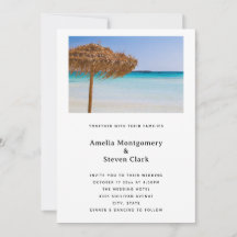 Praia Tropical Cênica com Casamento de Guarda-Sol