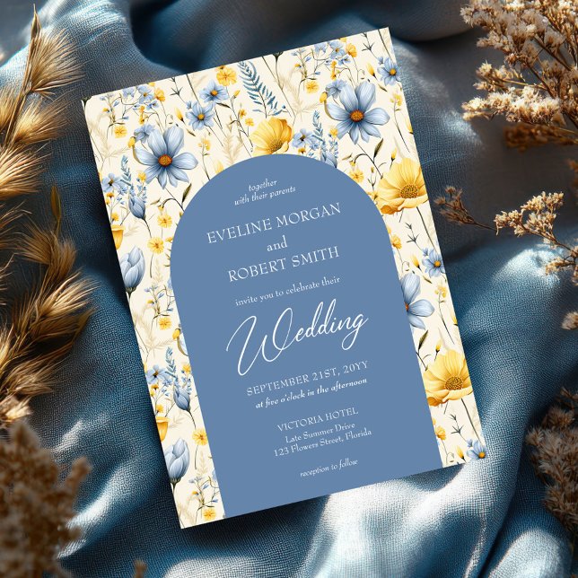 Convite Primavera azul-poeirento e flores amarelas do camp (trendy light pastel blue and yellow spring flowers wedding invitation)