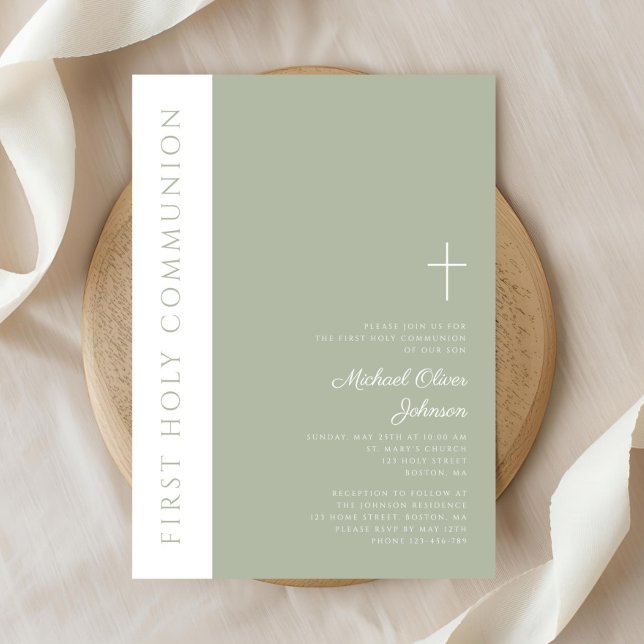 Convite Primeira Comunhão Cruz Verde Salvia Moderna (Modern Sage Green Cross First Holy Communion Invitation)