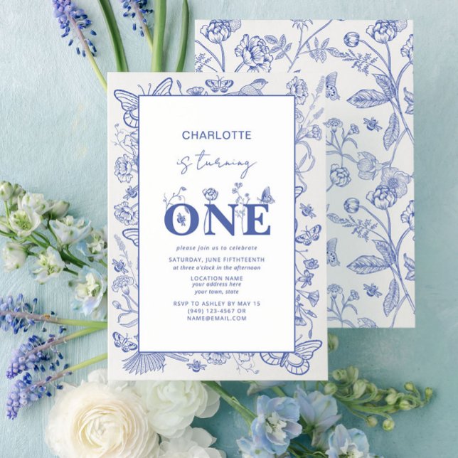 Convite primeiro aniversario Chinoiserie Blue Está Virando (Easily personalize this sweet baby's first birthday invitation with your unique details.)