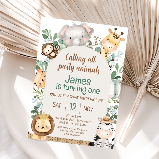 Convite Primeiro aniversario de Animais da Festa Safari Ar (Safari calling all party animals 1st birthday invitation featuring eight jungle animals and arch.)