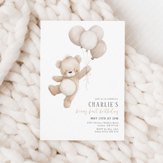 Convite Primeiro aniversario de balão neutro Beary First B (Beary First Birthday! Gender Neutral 1st birthday invitation with beige balloons & cute teddy bear)