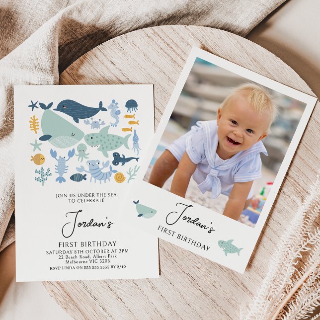 Convite Primeiro aniversario de Criaturas do Mar de Fotos  (Modern sea creature or oneder the sea first birthday invitation for boy featuring a photo on back.)
