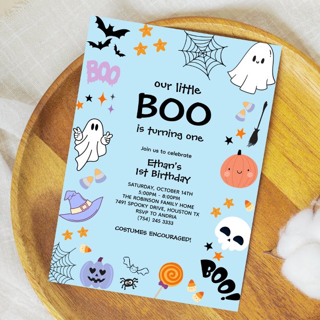 Convite Primeiro aniversario de Dia das Bruxas Azul (Blue Our Little Boo is Turning One Boy Halloween 1st Birthday Invitation )