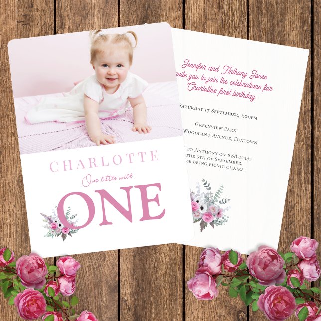 Convite Primeiro aniversario de UM Selvagem Rosa (Pink Wild ONE 1st birthday Invitation with watercolor flowers and custom photo of the baby)