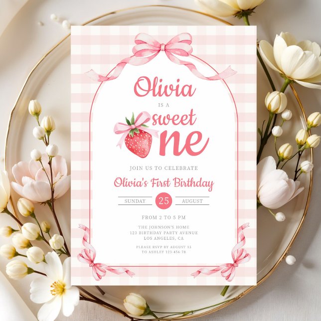 Convite Primeiro aniversario de uma garota de morango doce (Sweet One Strawberry Girl 1st Birthday Invitation)