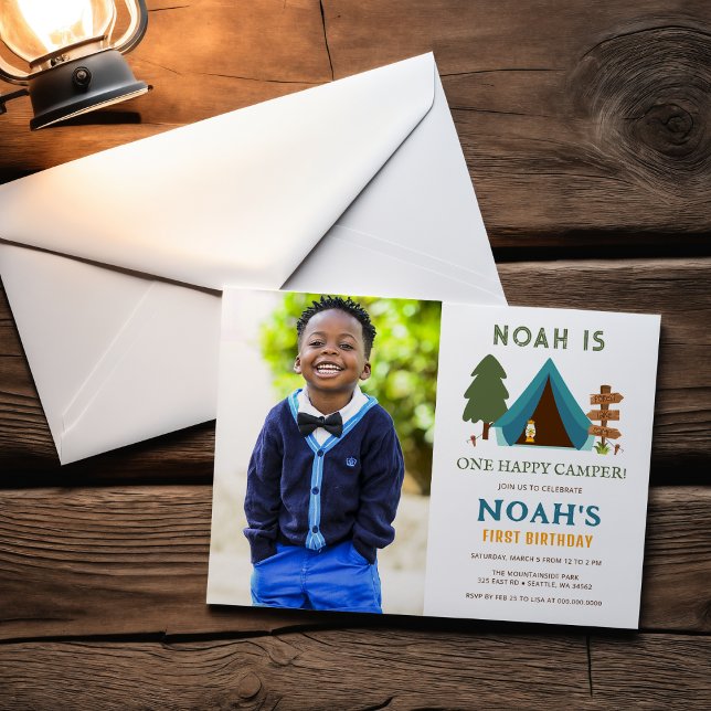 Convite Primeiro Aniversário do Camper Photo Boys (One Happy Camper Photo Boys First Birthday Invitation)