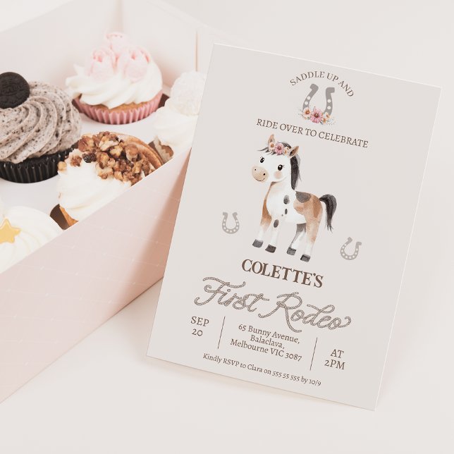 Convite Primeiro aniversario do primeiro rodeio do cavalo  (Girls First Rodeo 1st Birthday Invitation with Horse 1st Birthday Invitation Girl Western Wild West )