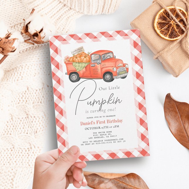 Convite Primeiro aniversario Red Pumpkin Truck Gingham (Criador carregado)