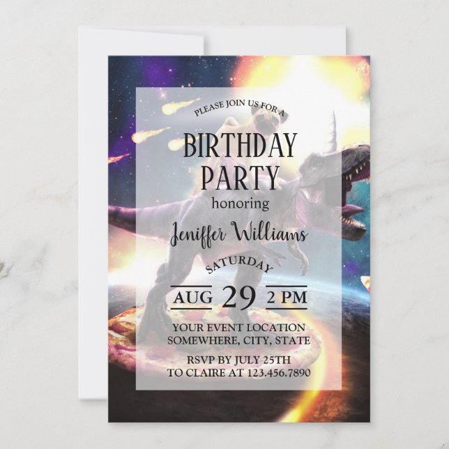 Convite Pug cavalgando unicórnio de dinossauro no espaço (Frente)