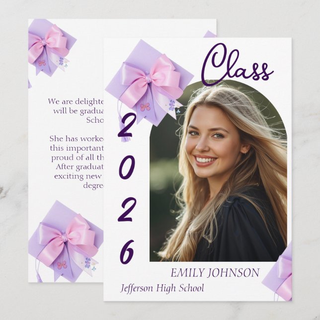 Convite Purple Cap Photo Graduation Announcement  (Frente/Verso)
