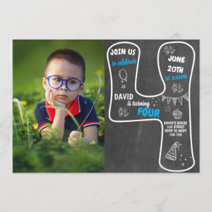 Convite Quadro de referência do 4.º aniversário com nú