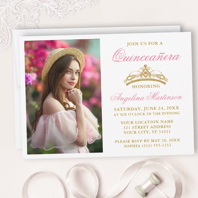 Convite Quinceanera da Dourada Coroa Rosa Elegante Moderna (Customize to change text size, style, color or to add text or more photos to back of card.)