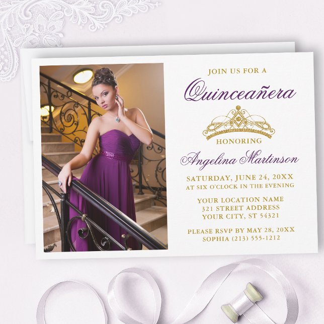 Convite Quinceanera da Dourada Coroa Roxa Moderna Elegante (Customize to change text size, style, color or to add text or more photos to back of card.)