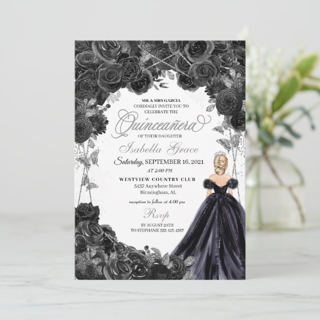 Convite Quinceanera Indígena Floral Elegante Preta e Prata (Em pé/Frente)