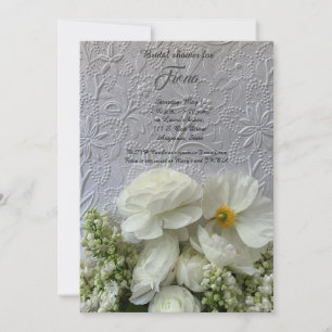 Convite Ranunculus branco e lilases com espaço de texto