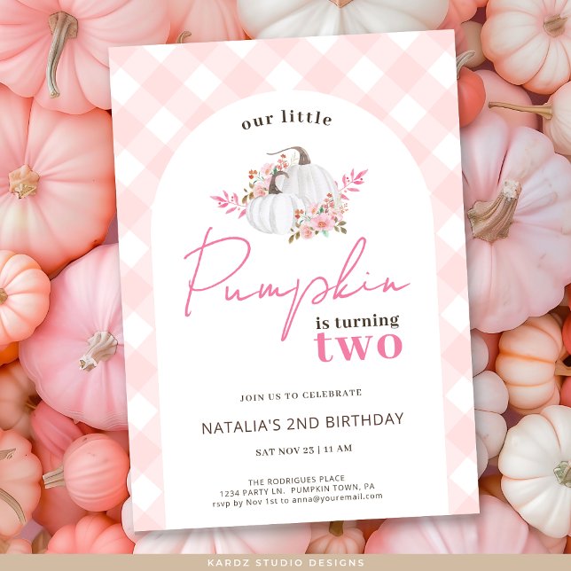 Convite Rapariga Floral Nossa Pequena Festa De segundo ani (Invite shown in 5 x 7 inches, choose size, paper, and corner style.
)