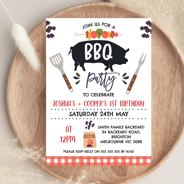 Convite Red Black Twins Pig Roast Kebab CHURRASCO Aniversá (Red Black Twins Pig Roast Kebab BBQ Birthday Invitation Backyard BBQ Twins Birthday Invitation
)