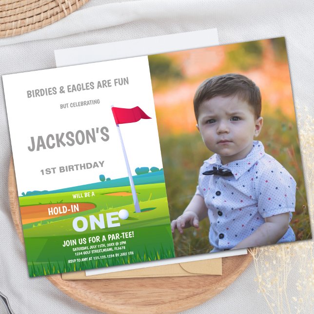 Convite Red Flag Golf Birthday Invocando foto (Red Flag Golf Birthday Invitations with photo)