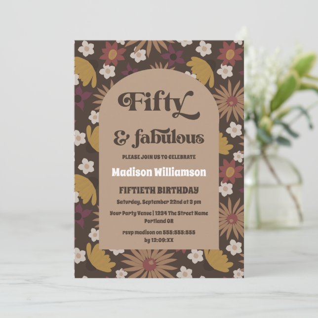 Convite Retro Boho 1970s Floral 50 e Fabuloso Aniversário  (Em pé/Frente)