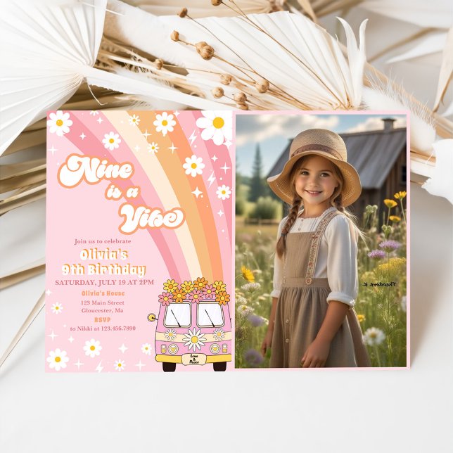 Convite Retro Rainbow Nine é um Vibe Groovy 9º aniversário (Criador carregado)