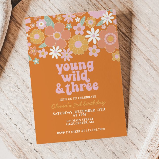 Convite Retro Young Wild Three Floral no Primeiro aniversá (Criador carregado)