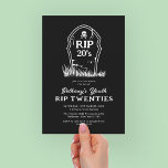 Convite RIP 20s - Partido aniversário de 30 anos preto bra<br><div class="desc">Estes convites de festas aniversário de 30 anos preto e branco são a forma perfeita de mostrar aos seus convidados que está pronto para seguir em frente a partir dos seus vinte anos! O design esquisito com uma marca gravestone marcando 'RIP 20s' sobre eles certamente ganhará risada, e a modelo...</div>